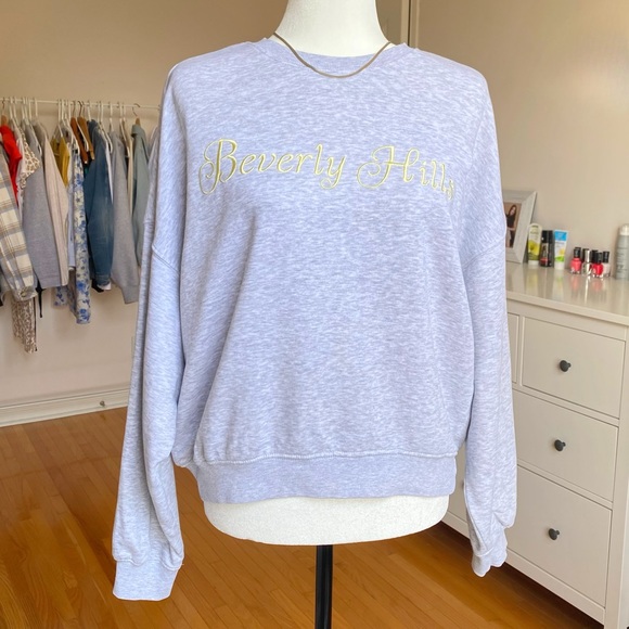 H&M Sweaters - H&M Crew Neck Sweatshirt